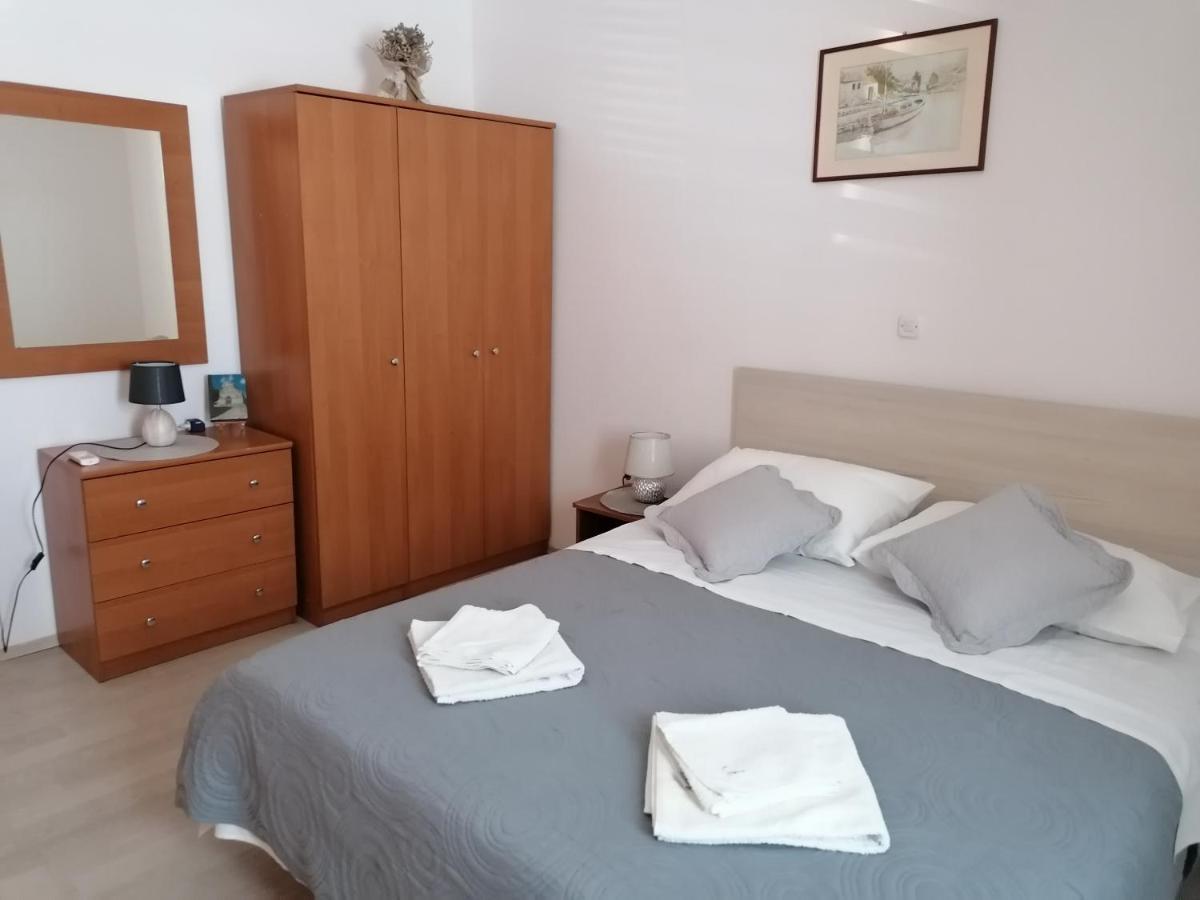 Apartmani Rija 3 Pag Town Exterior foto
